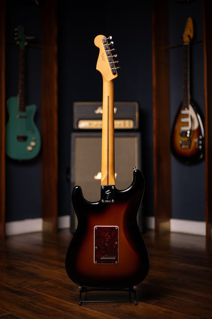 Fender Player II Stratocaster Electric Guitar - Limited-edition Sparkle 3-color Sunburst