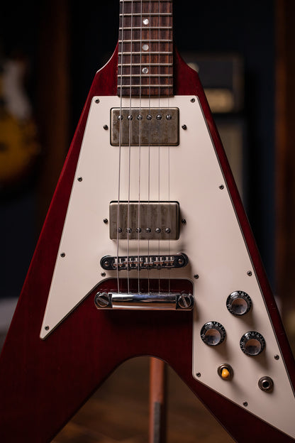 2001 Gibson '67 Flying V Electric Guitar - Cherry