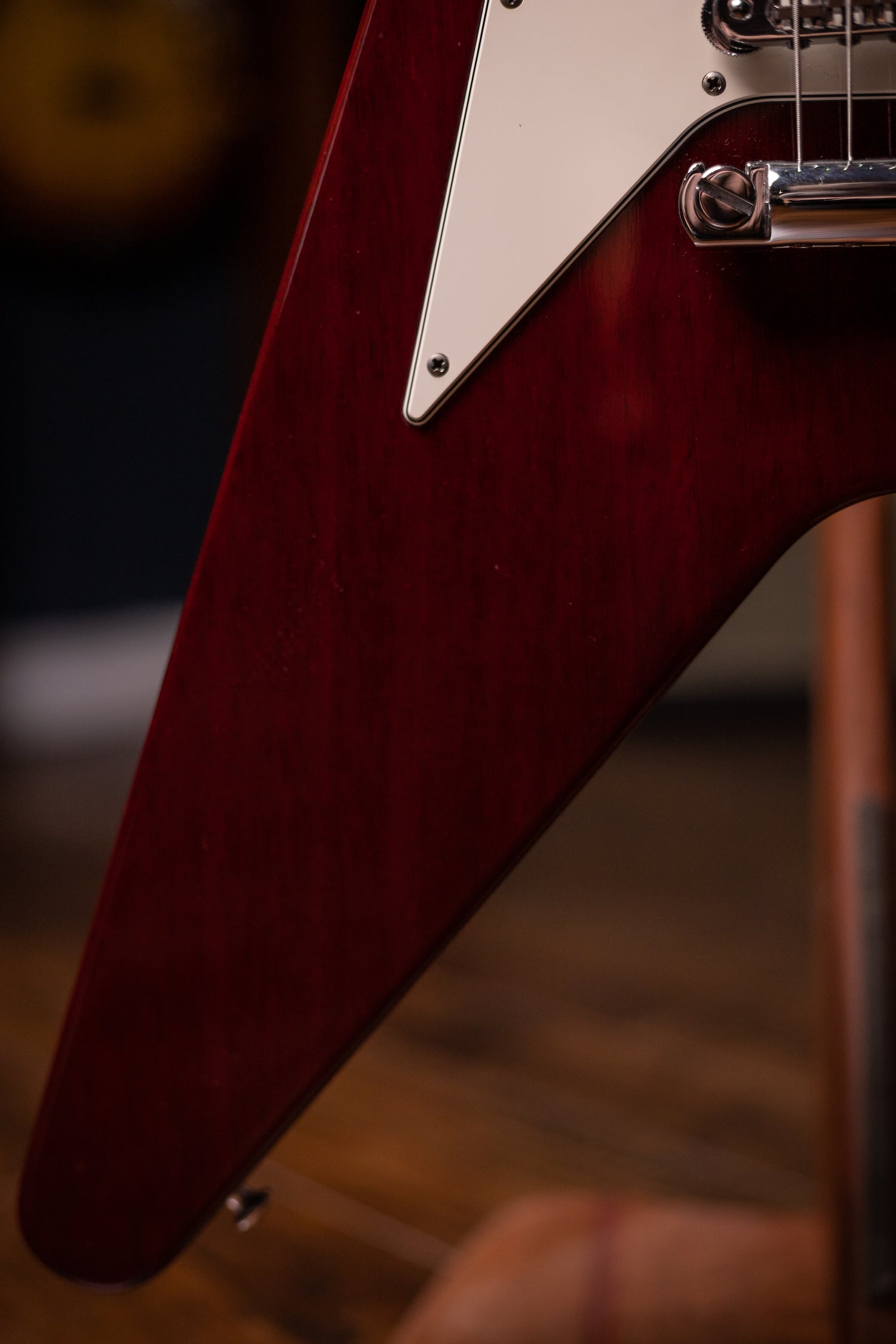 2001 Gibson '67 Flying V Electric Guitar - Cherry