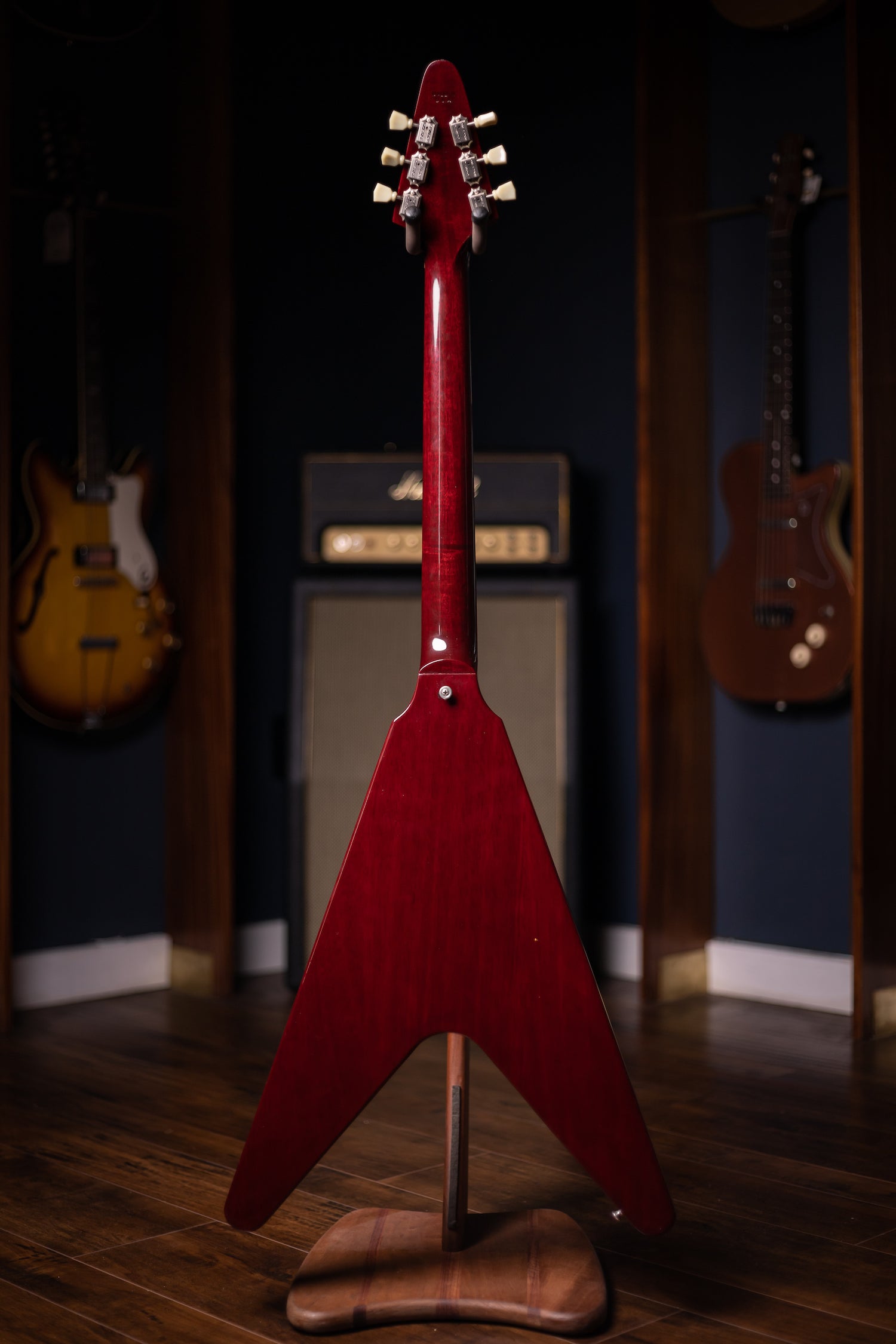 2001 Gibson '67 Flying V Electric Guitar - Cherry – Walt Grace Vintage