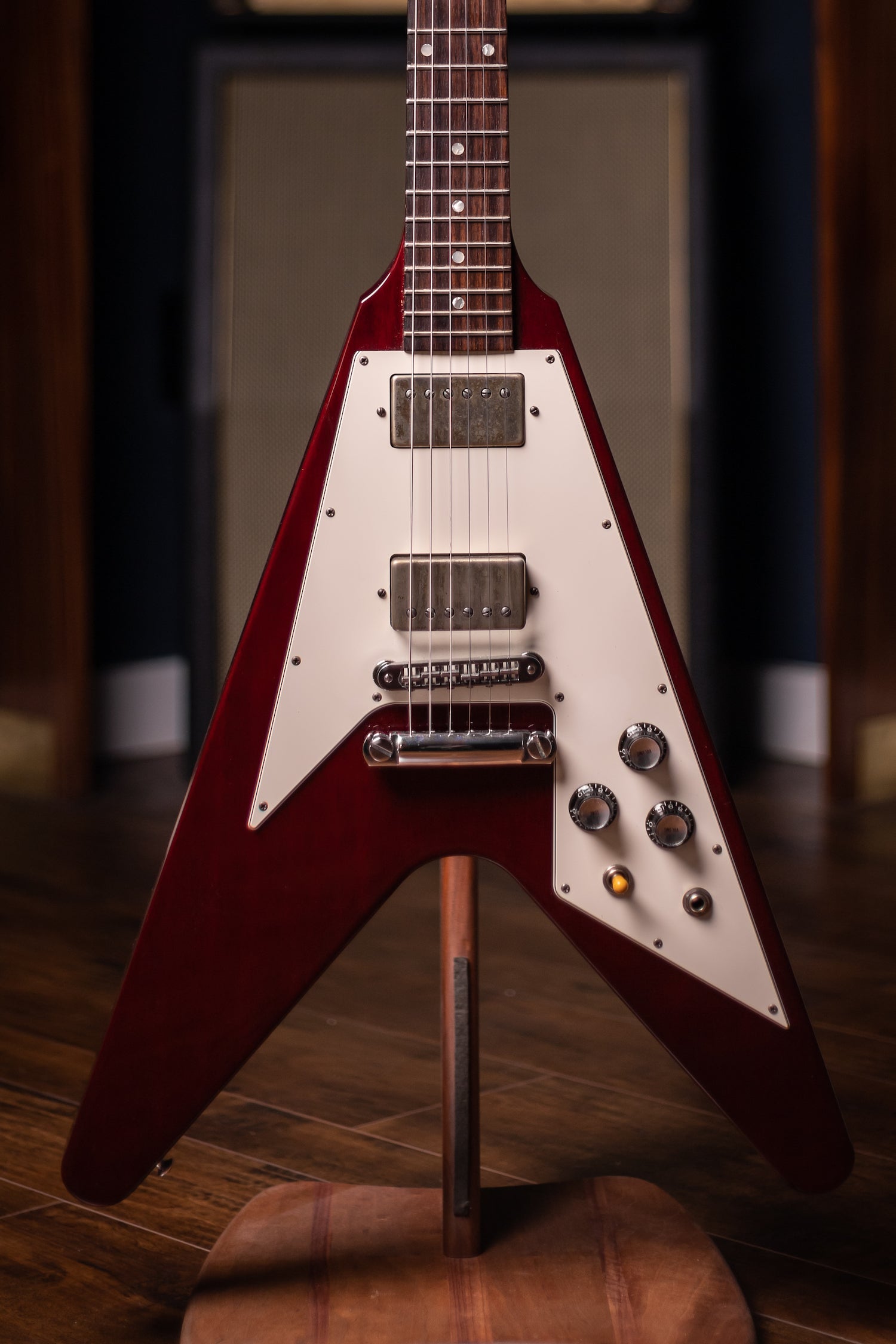2001 Gibson '67 Flying V Electric Guitar - Cherry