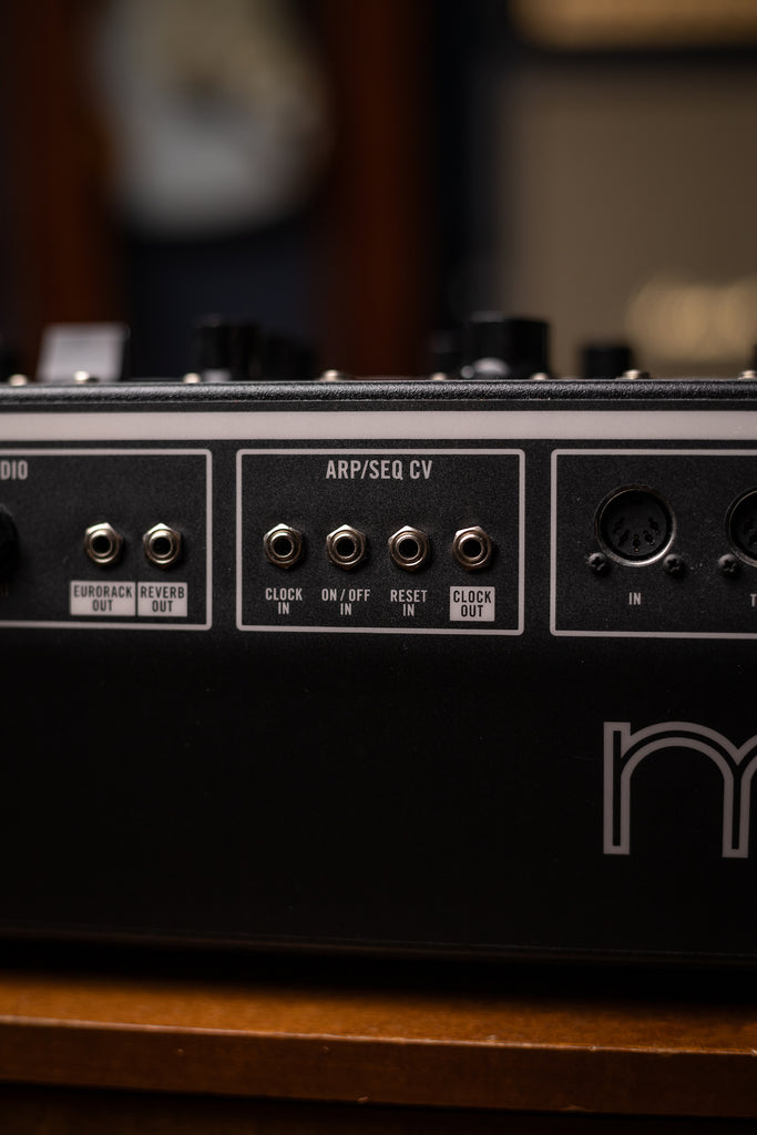 Moog GrandMother DARK edition