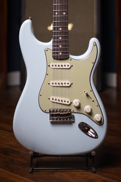 Fender Masterbuilt Greg Fessler '62 Stratocaster® Journeyman Relic® Electric Guitar  - Pale Sonic Blue 