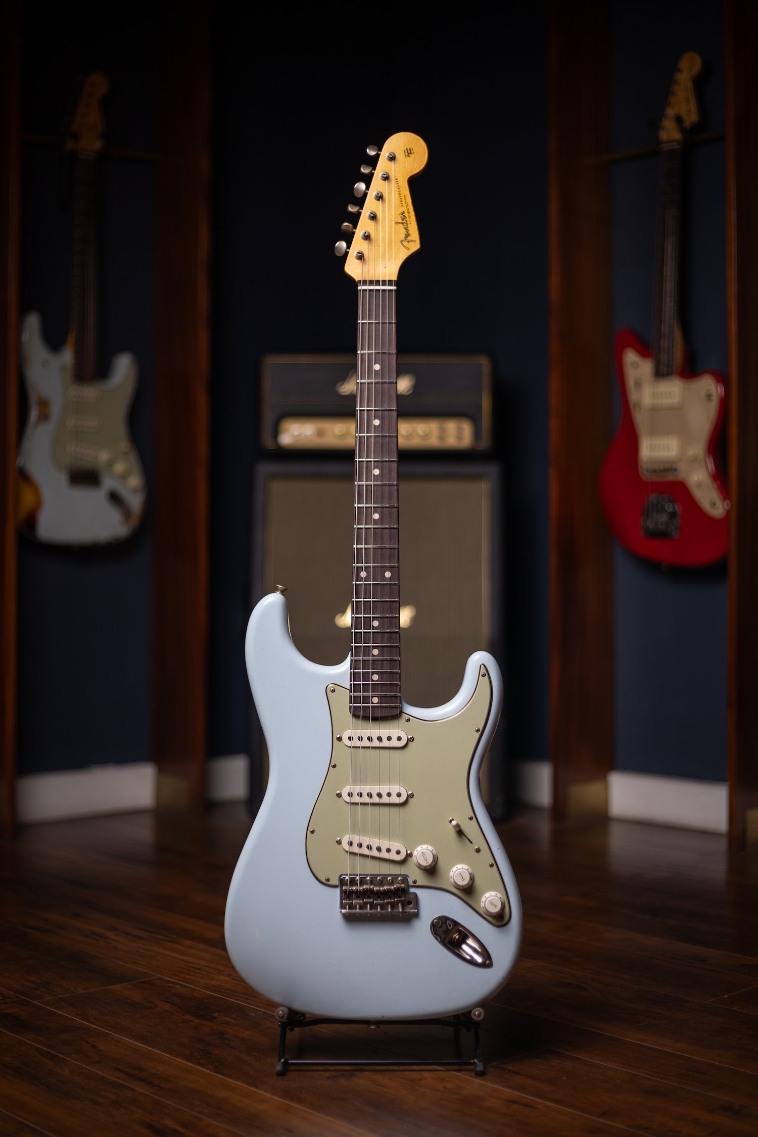 Fender Masterbuilt Greg Fessler '62 Stratocaster® Journeyman Relic® Electric Guitar  - Pale Sonic Blue 