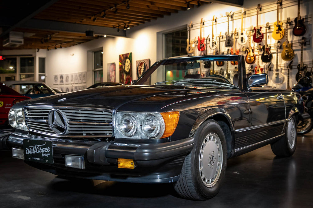 1986 Mercedes 560SL - Black Pearl Metallic