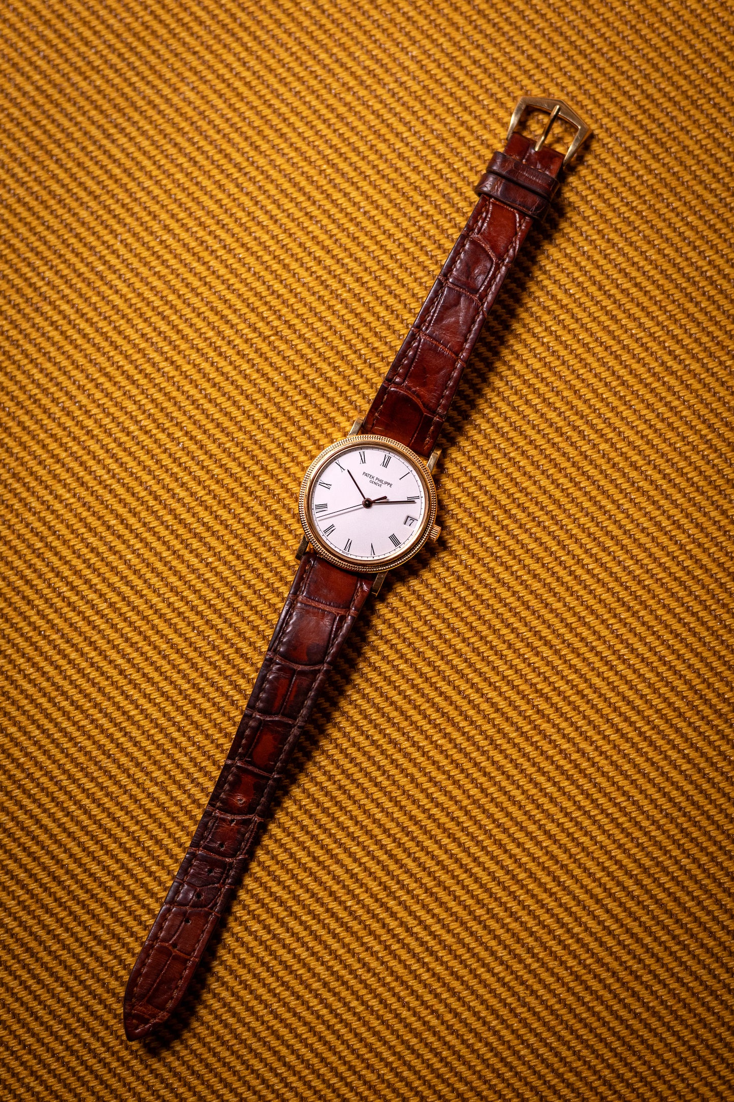 Circa 1998 Patek Philippe Calatrava in Yellow Gold Ref. 3802J w/ Box and Papers