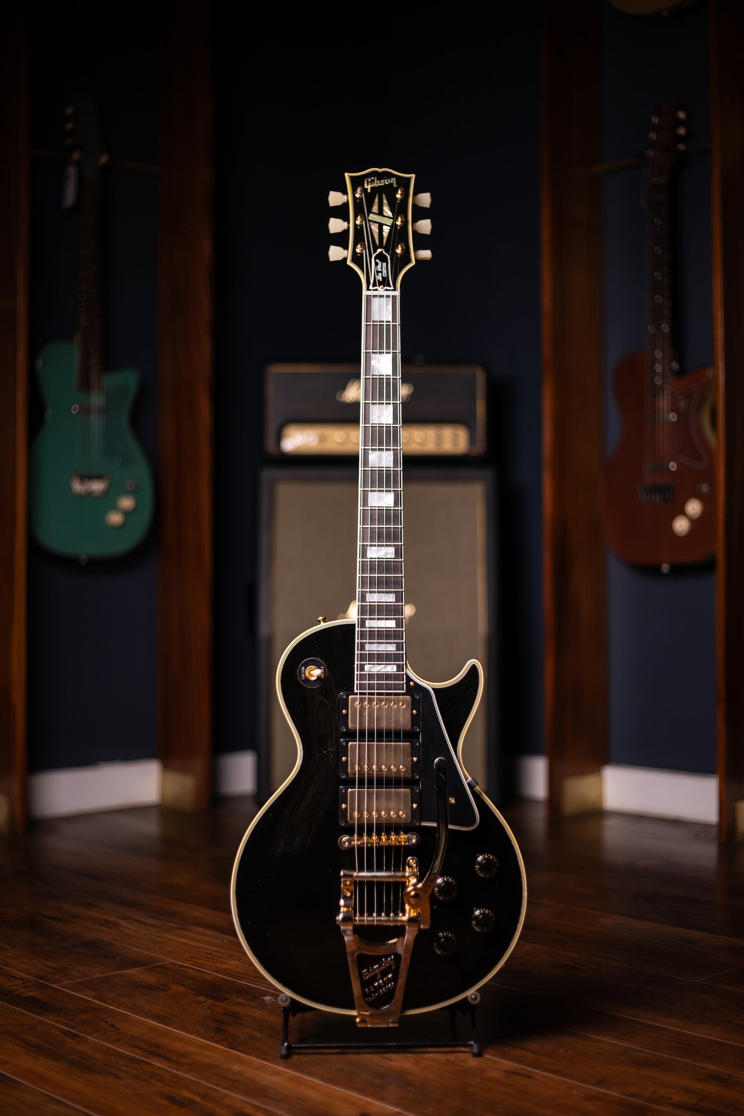 Used 2023 Gibson Custom Shop Murphy Lab 1957 Les Paul Custom Reissue 3-Pickup Bigsby Light Aged Electric Guitar - Ebony