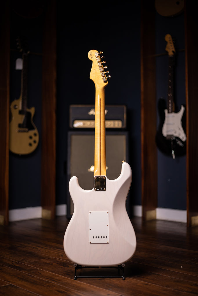 Fender 2019 Vintage Custom '57 Stratocaster Electric Guitar - Aged White Blonde