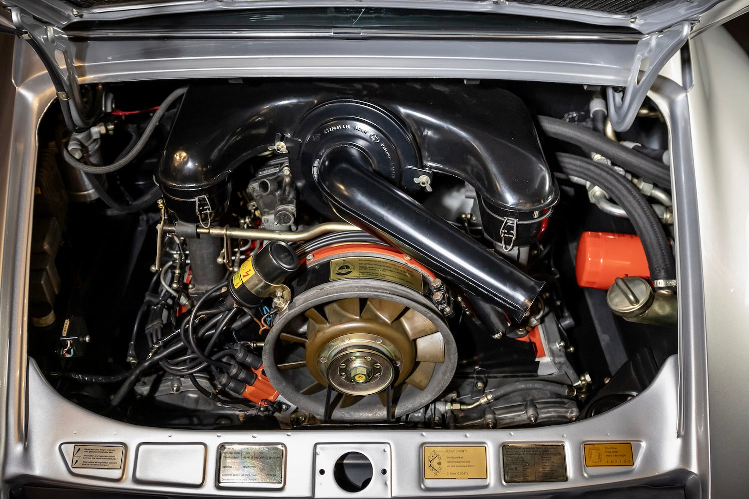 1970 Porsche 911 ST | Silver Metallic