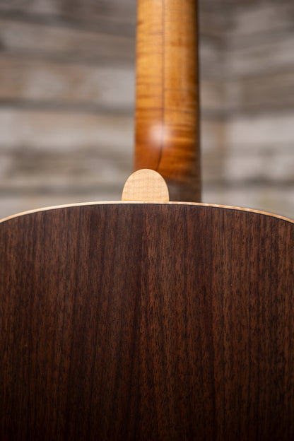 Donovan Leah Guitars Caroline Benchmark Acoustic Guitar - Natural