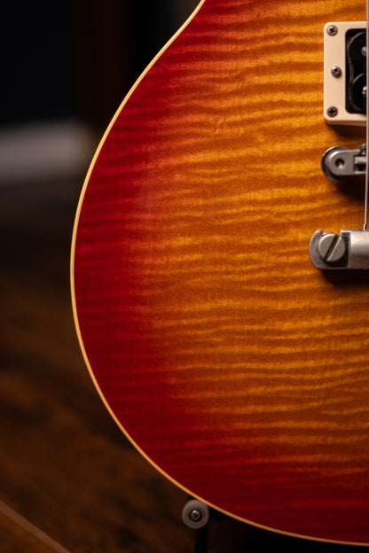 1996 Gibson Les Paul Classic Premium Plus Electric Guitar - Cherry Sunburst