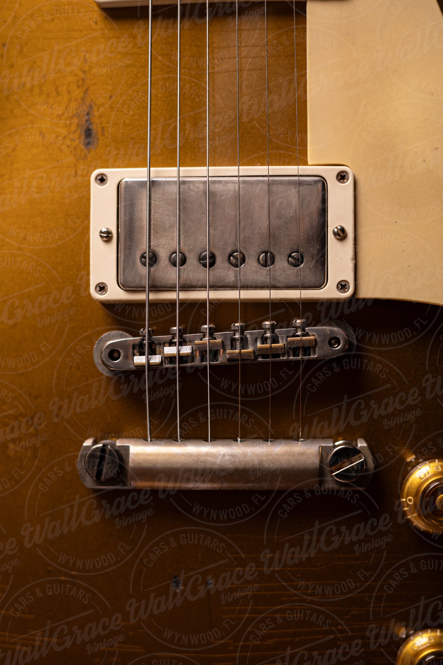 Gibson Custom Shop Murphy Lab 1957 Les Paul Standard Reissue Ultra Heavy Aged Electric Guitar - Double Gold