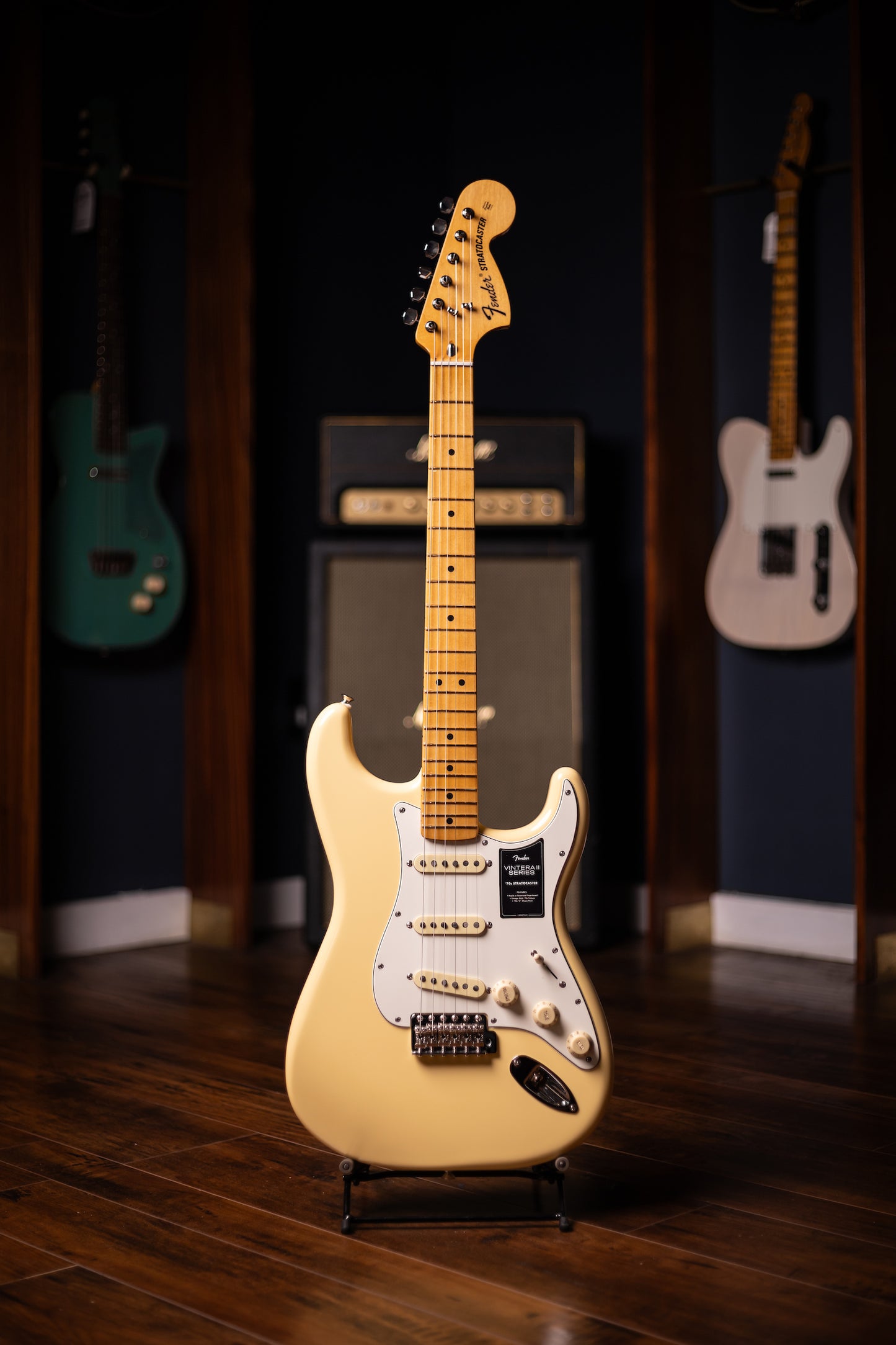 Fender Vintera II '70s Stratocaster Electric Guitar - Vintage White