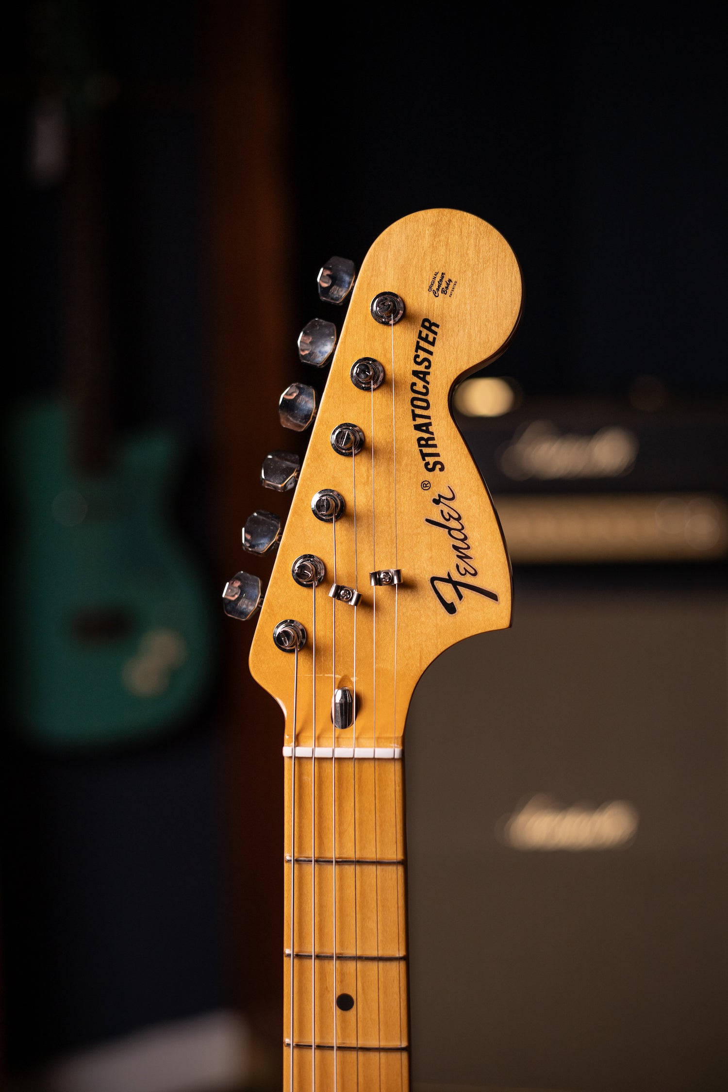 Fender Vintera II '70s Stratocaster Electric Guitar - Vintage White