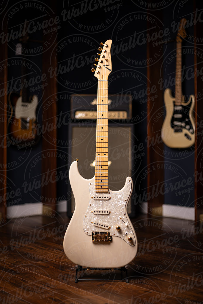 2017 Tom Anderson "The Classic" Electric Guitar - Translucent Blonde
