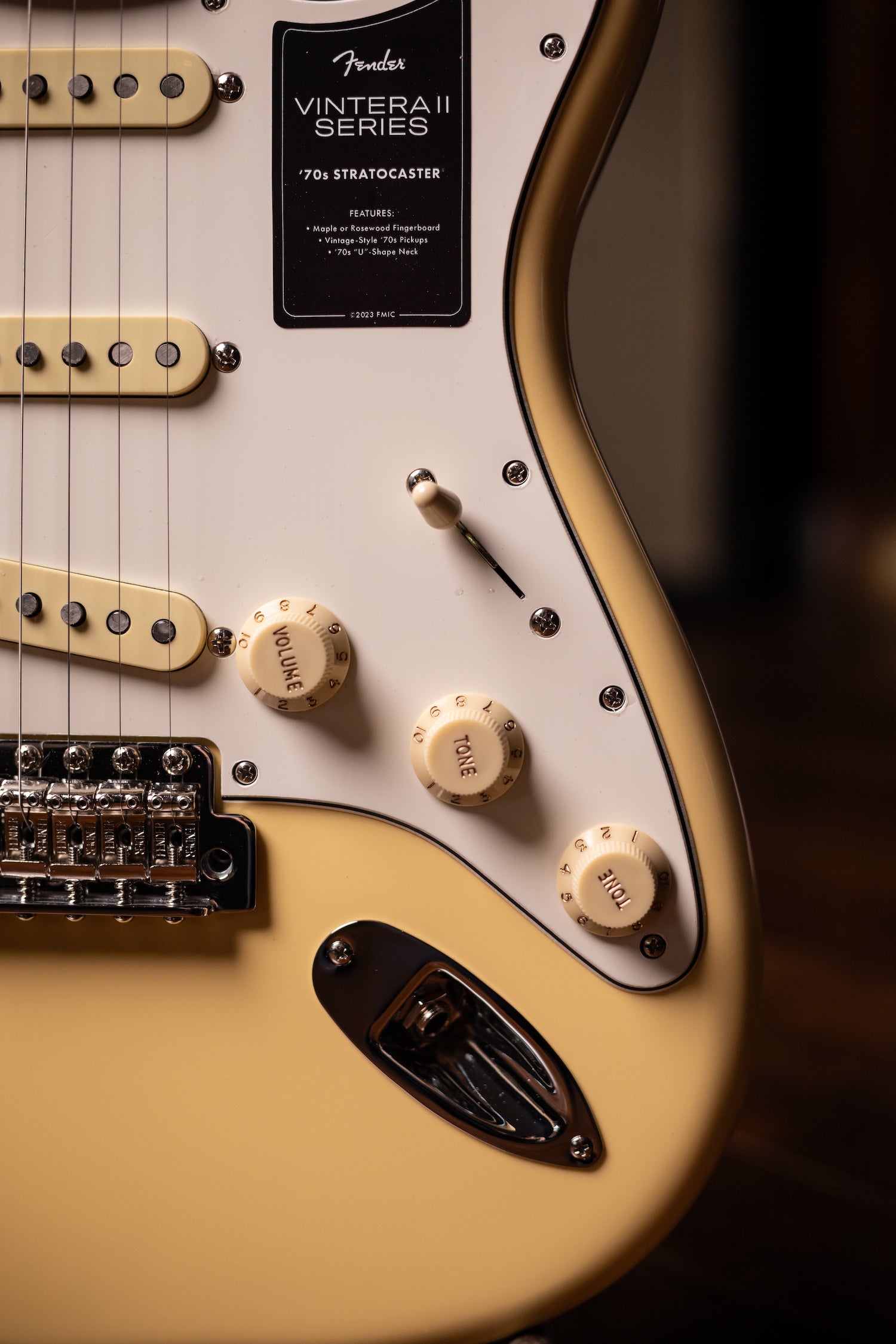 Fender Vintera II '70s Stratocaster Electric Guitar - Vintage White