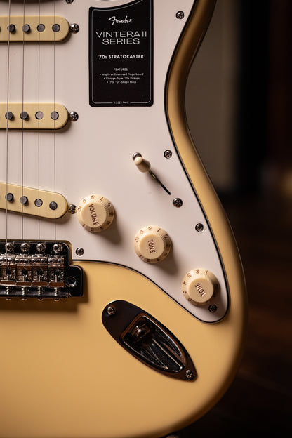 Fender Vintera II '70s Stratocaster Electric Guitar - Vintage White