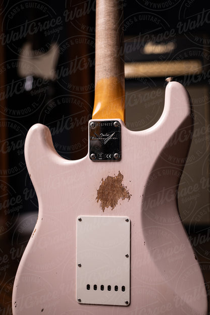 Fender Custom Shop Late 1962 Stratocaster® Relic® with Closet Classic Hardware Electric Guitar - Super Faded Aged Shell Pink