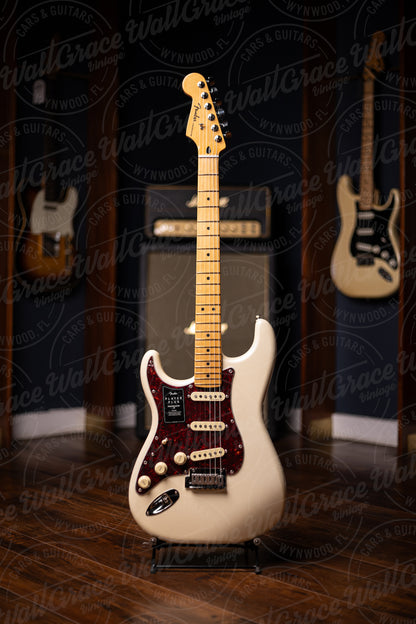 Fender Player Plus Stratocaster Left Handed Electric Guitar - Olympic Pearl