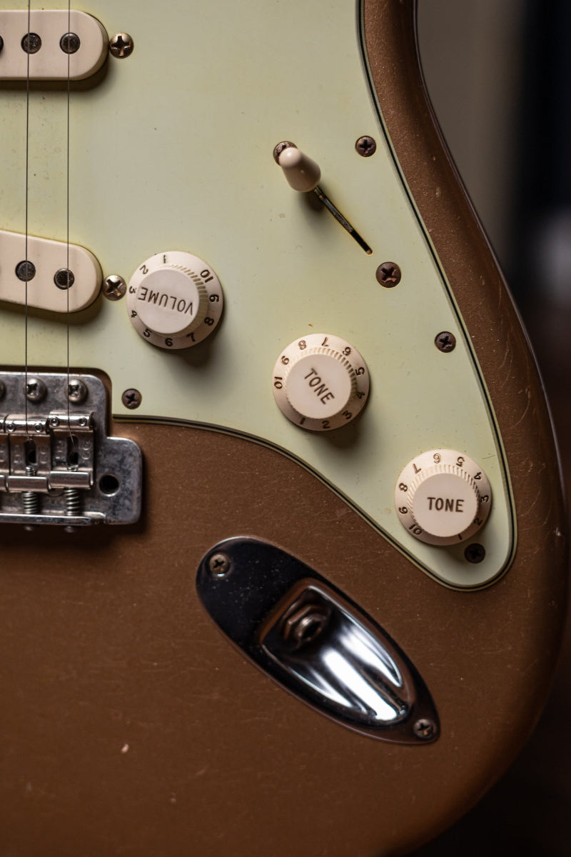 2011 Fender Custom Shop 1960 Stratocaster Relic Electric Guitar - Firemist Gold