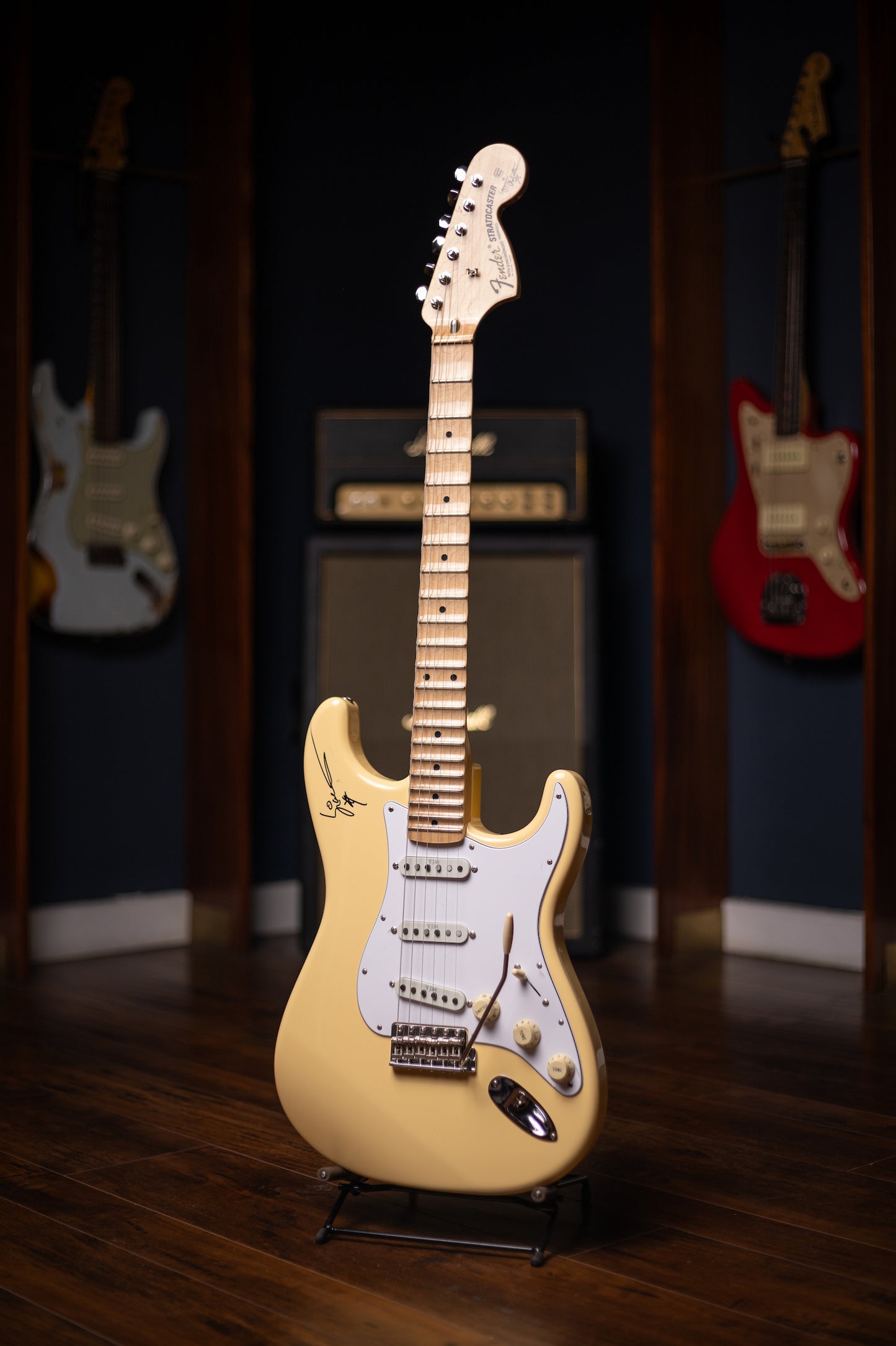 2019 Fender YJM Yngwie Malmsteen Stratocaster - Vintage White + Fender Yngwie Malmsteen Overdrive Pedal Signed Set