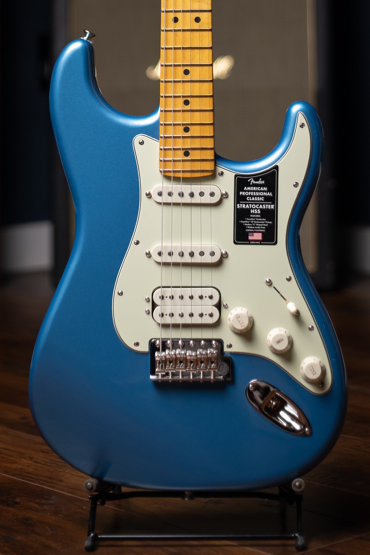 Fender American Professional Classic Stratocaster® HSS Electric Guitar - Lake Placid Blue