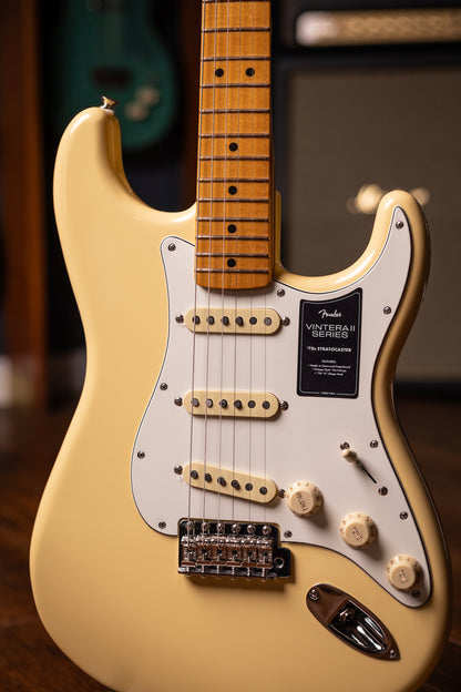 Fender Vintera II '70s Stratocaster Electric Guitar - Vintage White