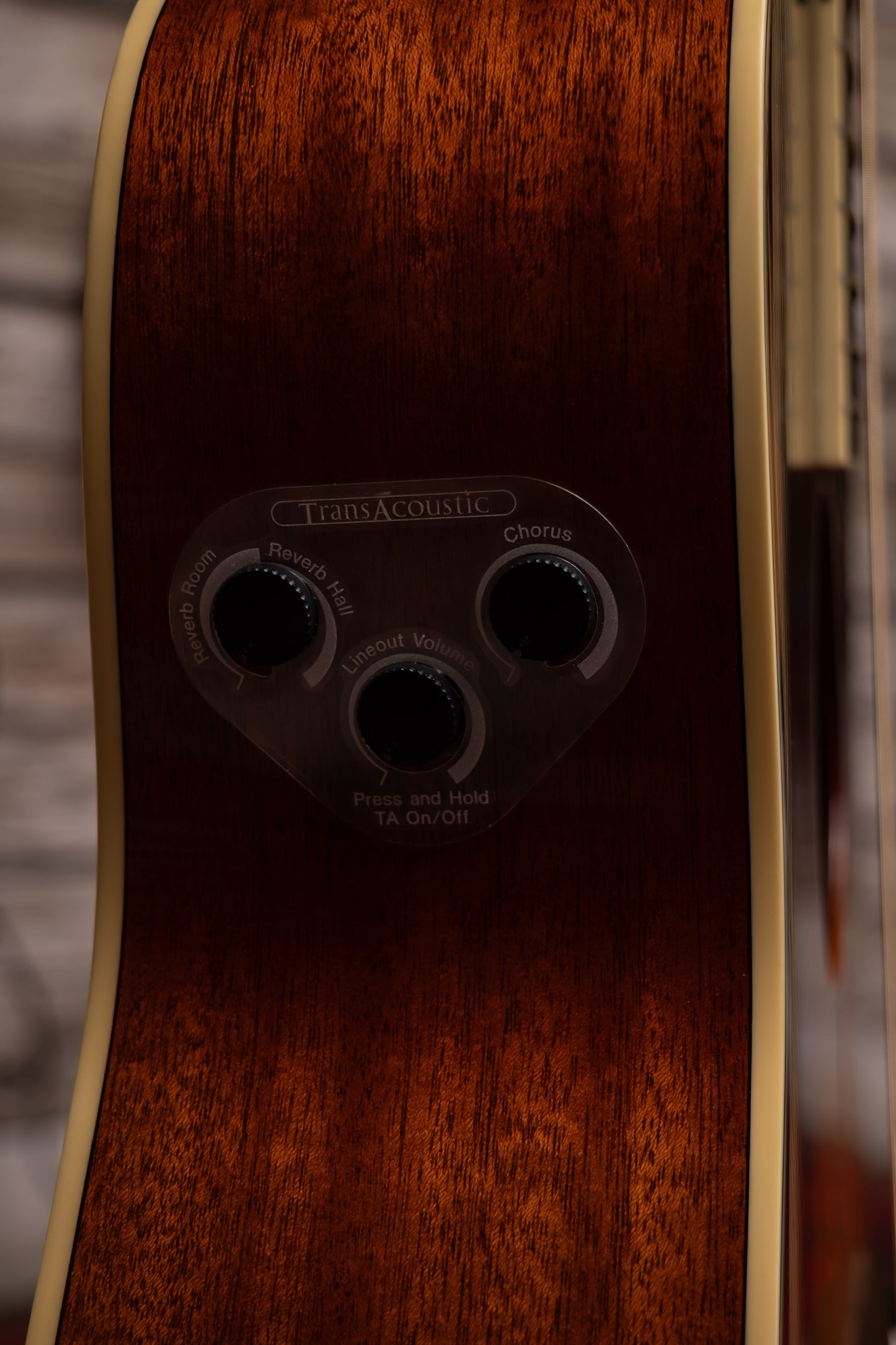 Yamaha FGC-TA TransAcoustic Dreadnought Acoustic-Electric Guitar - Brown Sunburst