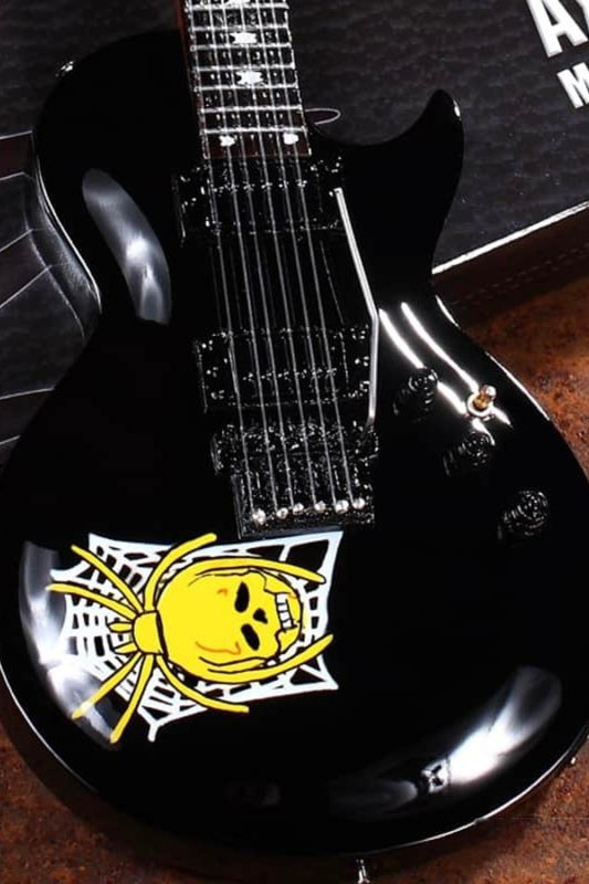 Kirk Hammett Skull & Web - Mini Guitar