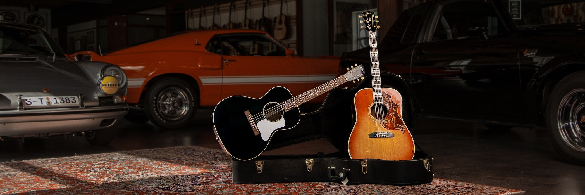 Gibson Acoustic guitars at Walt Grace Vintage