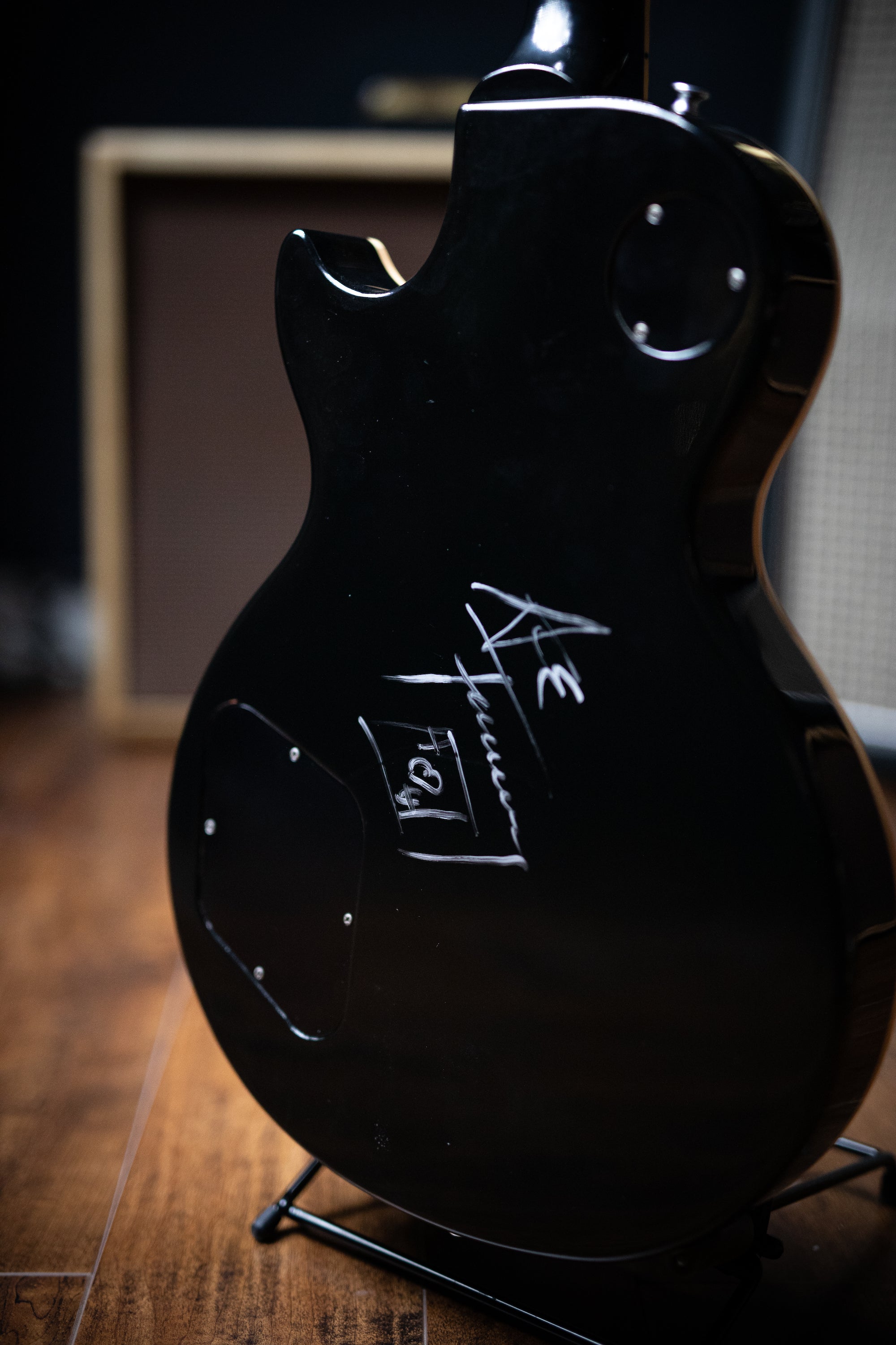 1989 Gibson Les Paul Standard Electric Guitar [Signed by Ace