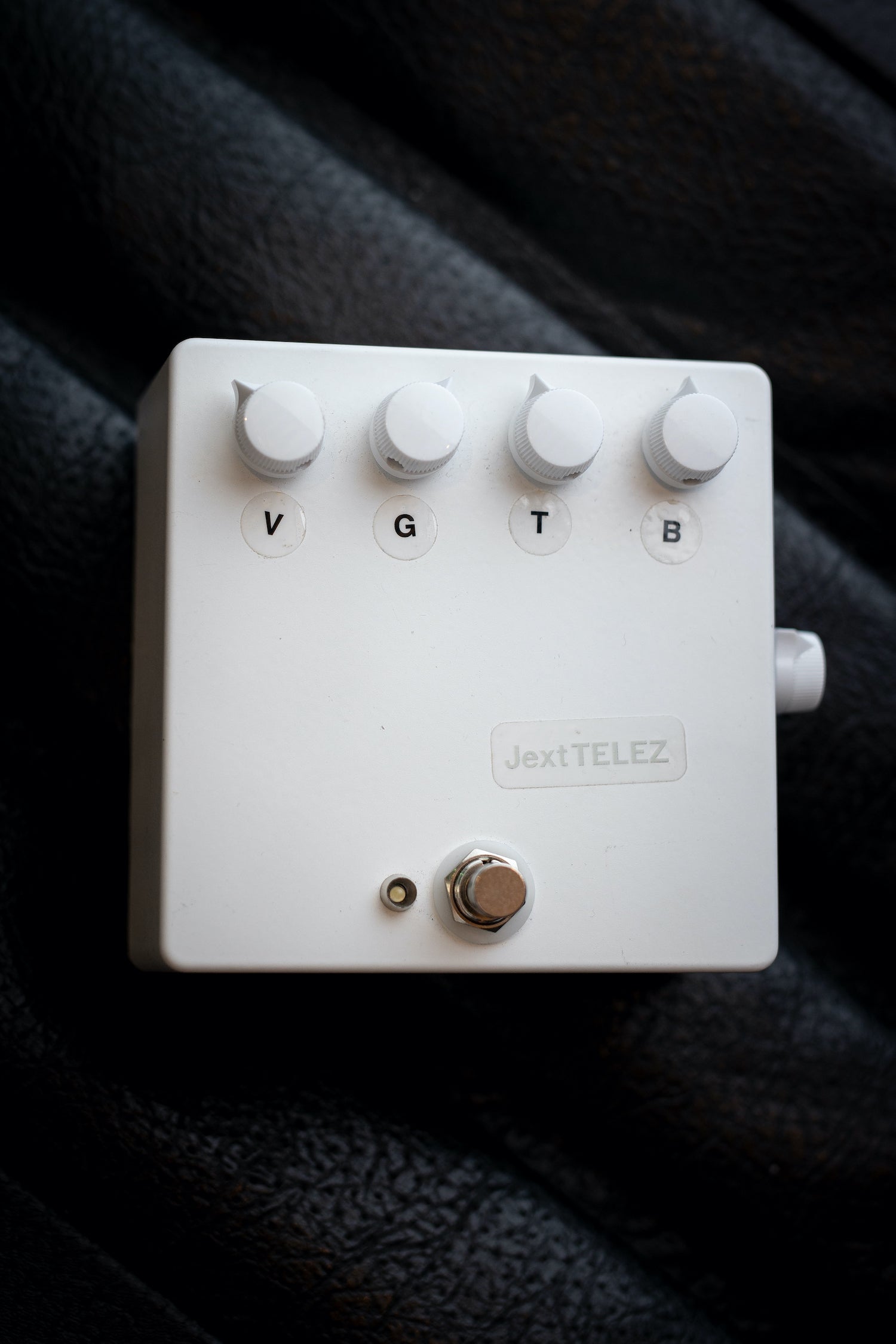 Pre-Owned Jext Telez The White Pedal