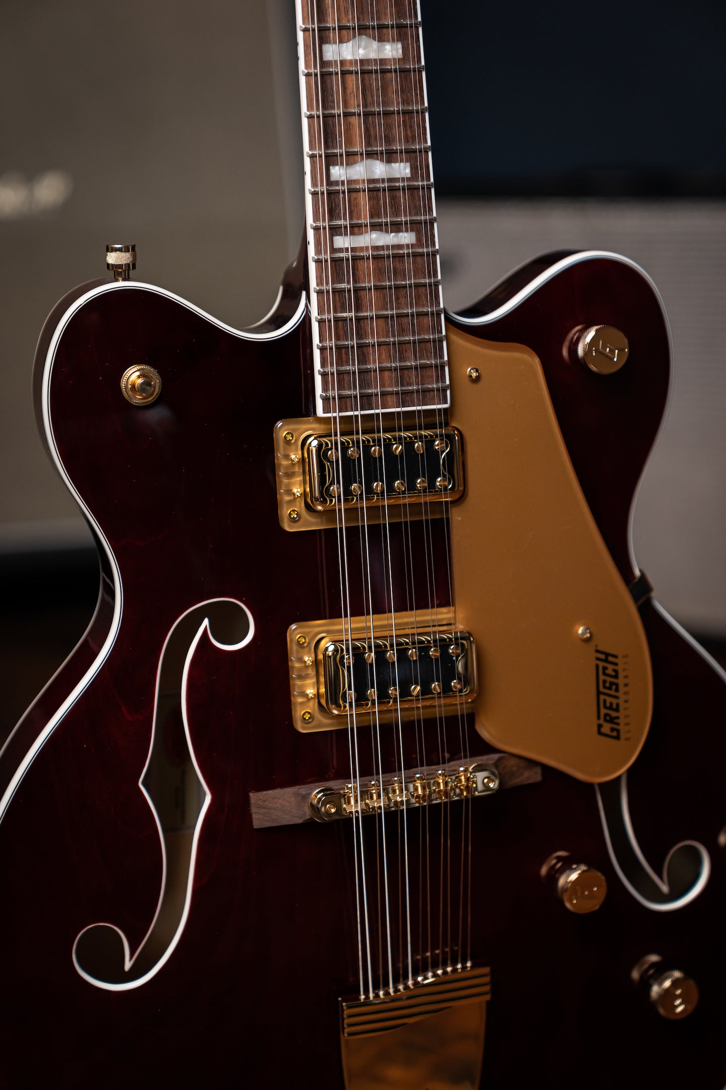 Gretsch G5422G-12 Electromatic Classic Hollow body Double-Cut 12 String with Gold Hardware Electric Guitar - Walnut Stain