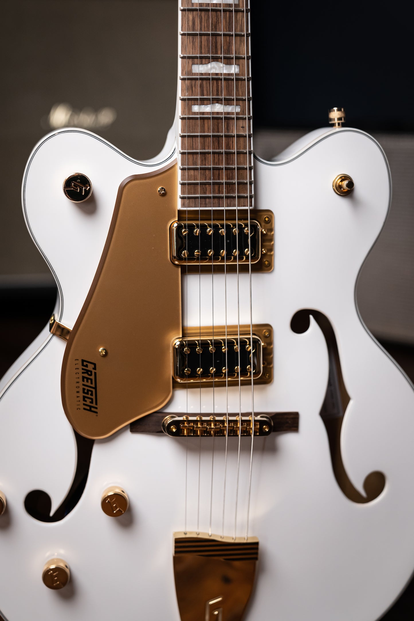 Gretsch G5422GLH Electromatic Classic Hollow body Left Handed Double-Cut with Gold Hardware Electric Guitar - Snowcrest White