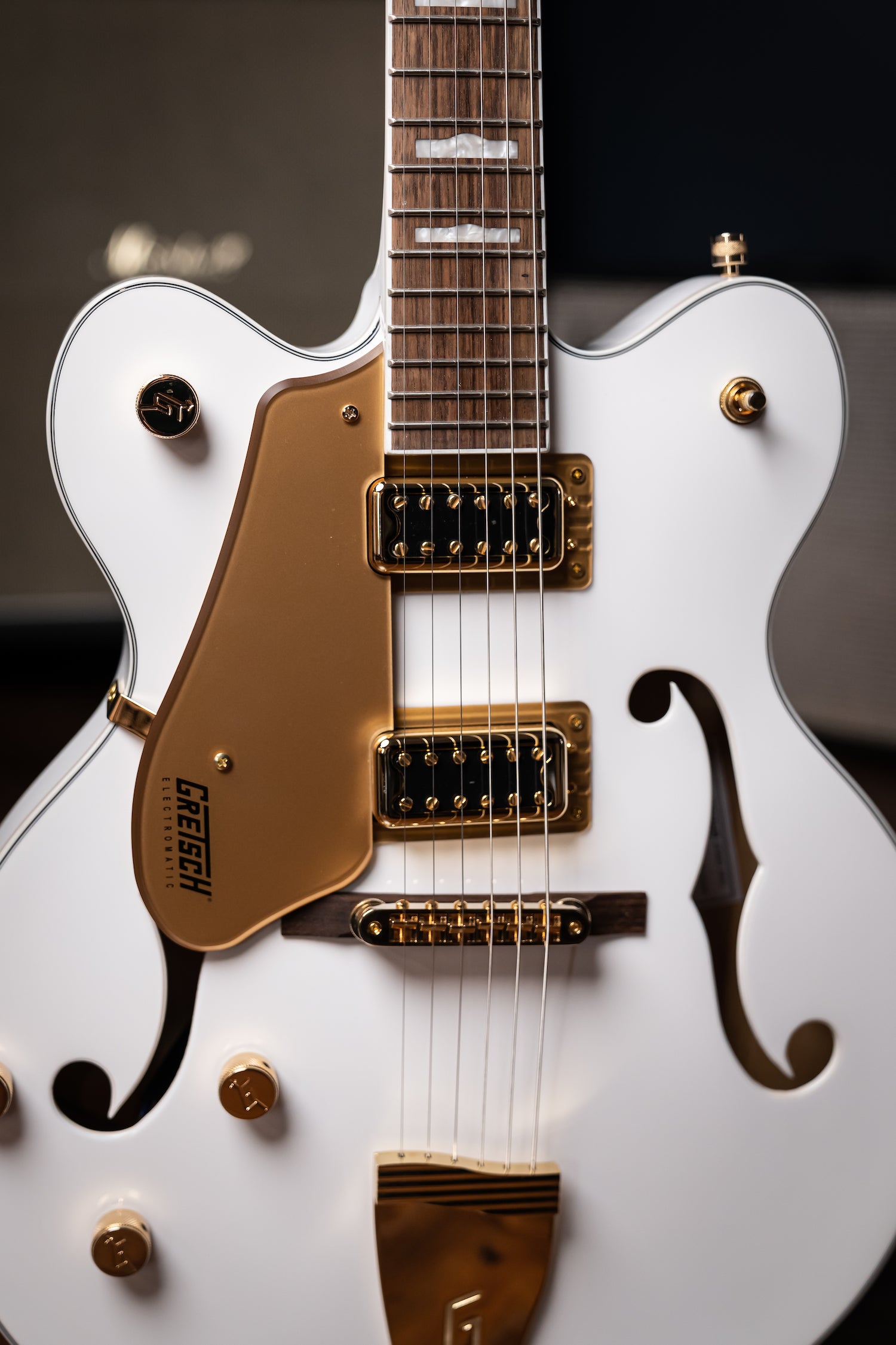 Gretsch G5422GLH Electromatic Classic Hollow body Left Handed Double-Cut with Gold Hardware Electric Guitar - Snowcrest White