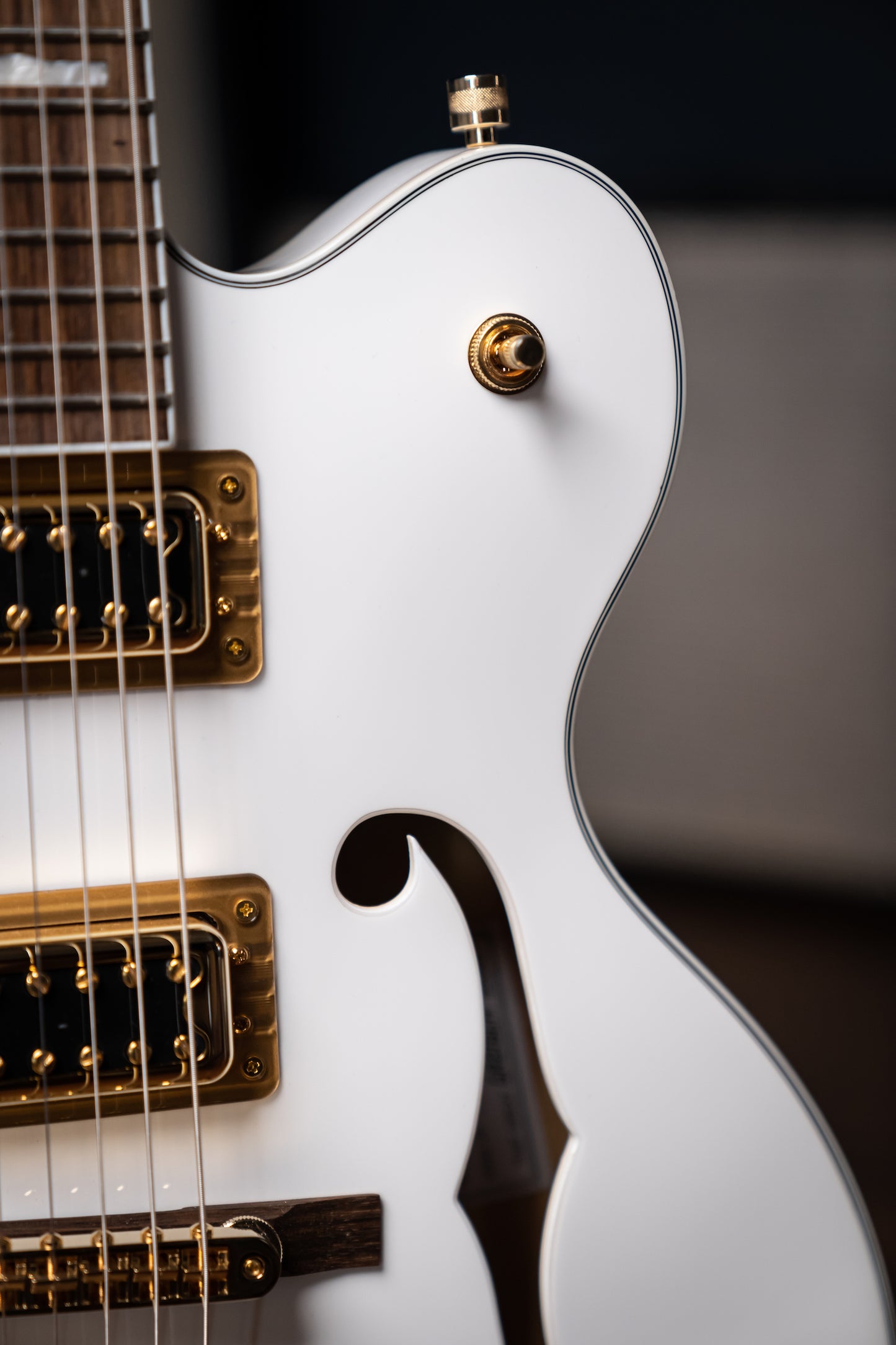 Gretsch G5422GLH Electromatic Classic Hollow body Left Handed Double-Cut with Gold Hardware Electric Guitar - Snowcrest White