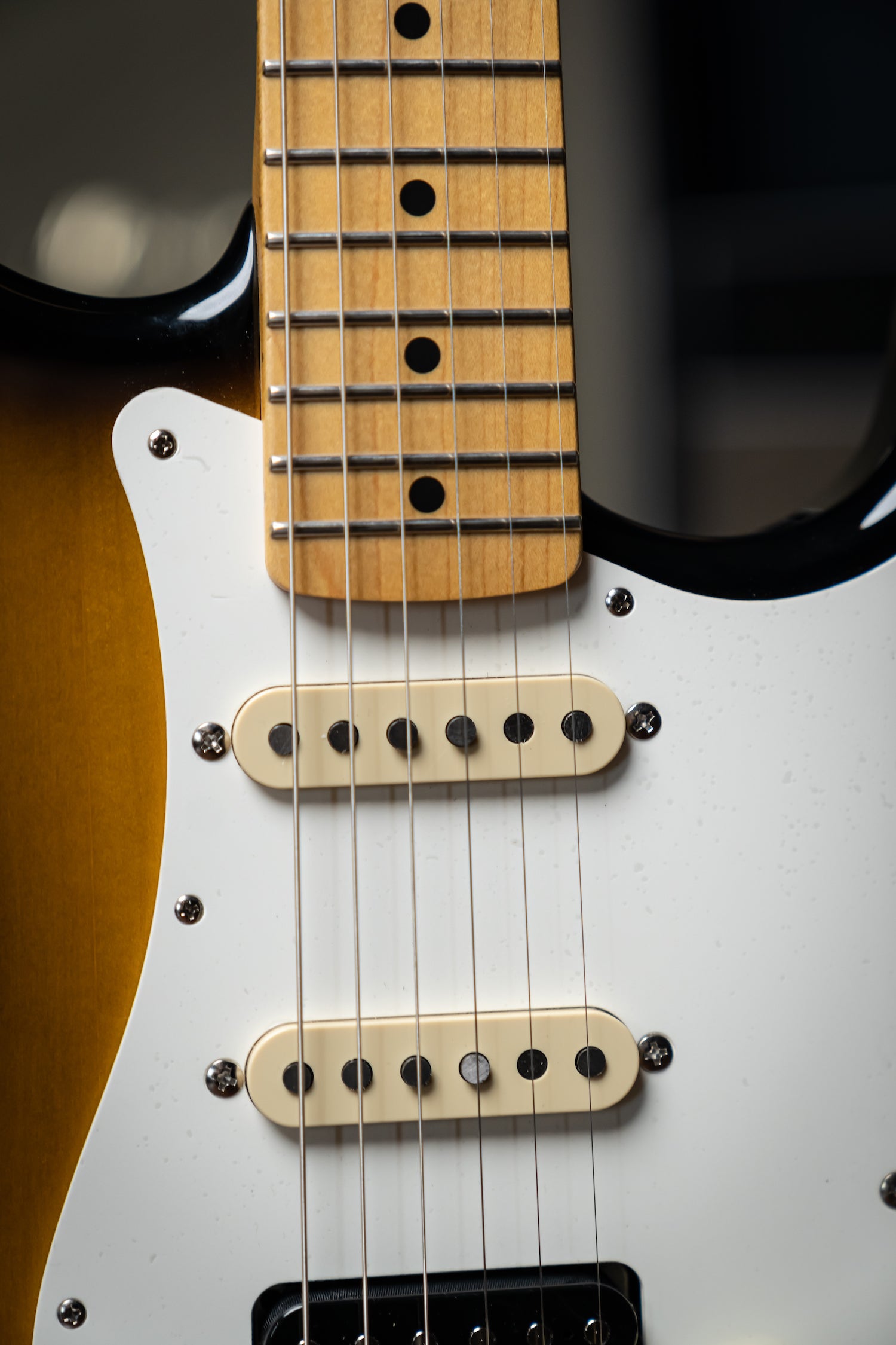 Fender JV Modified 50s Stratocaster HSS Electric Guitar - 2 Tone Sunburst