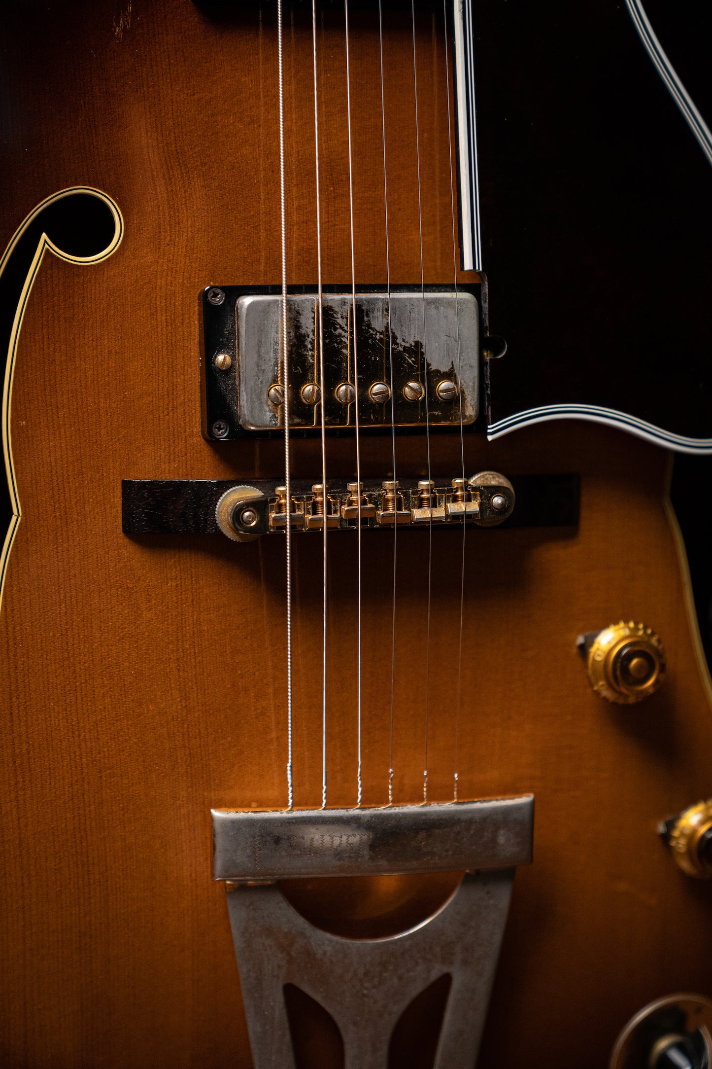 1961 Gibson Super 400 CES with Factory Varitone Stereo Electric Guitar - Sunburst ( GAVE BACK )