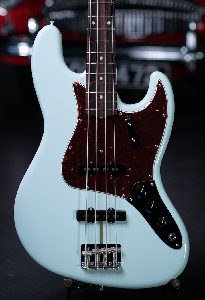 Fender american original 60s deals jazz bass sonic blue