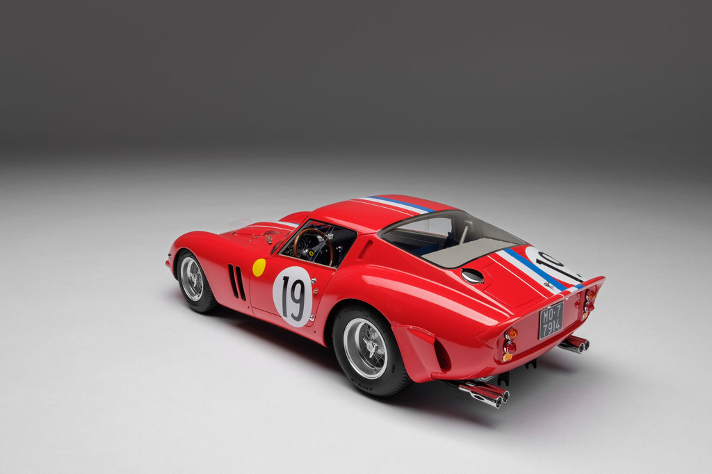 Amalgam Collection - Ferrari 250 GTO 3705GT 1962 LE MANS CLASS WINNER 1:18 Scale - Walt Grace Vintage
