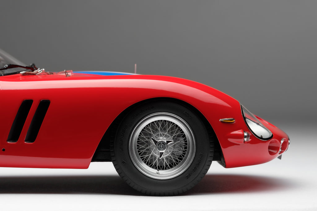 Amalgam Collection - Ferrari 250 GTO 3705GT 1962 LE MANS CLASS WINNER 1:18 Scale - Walt Grace Vintage