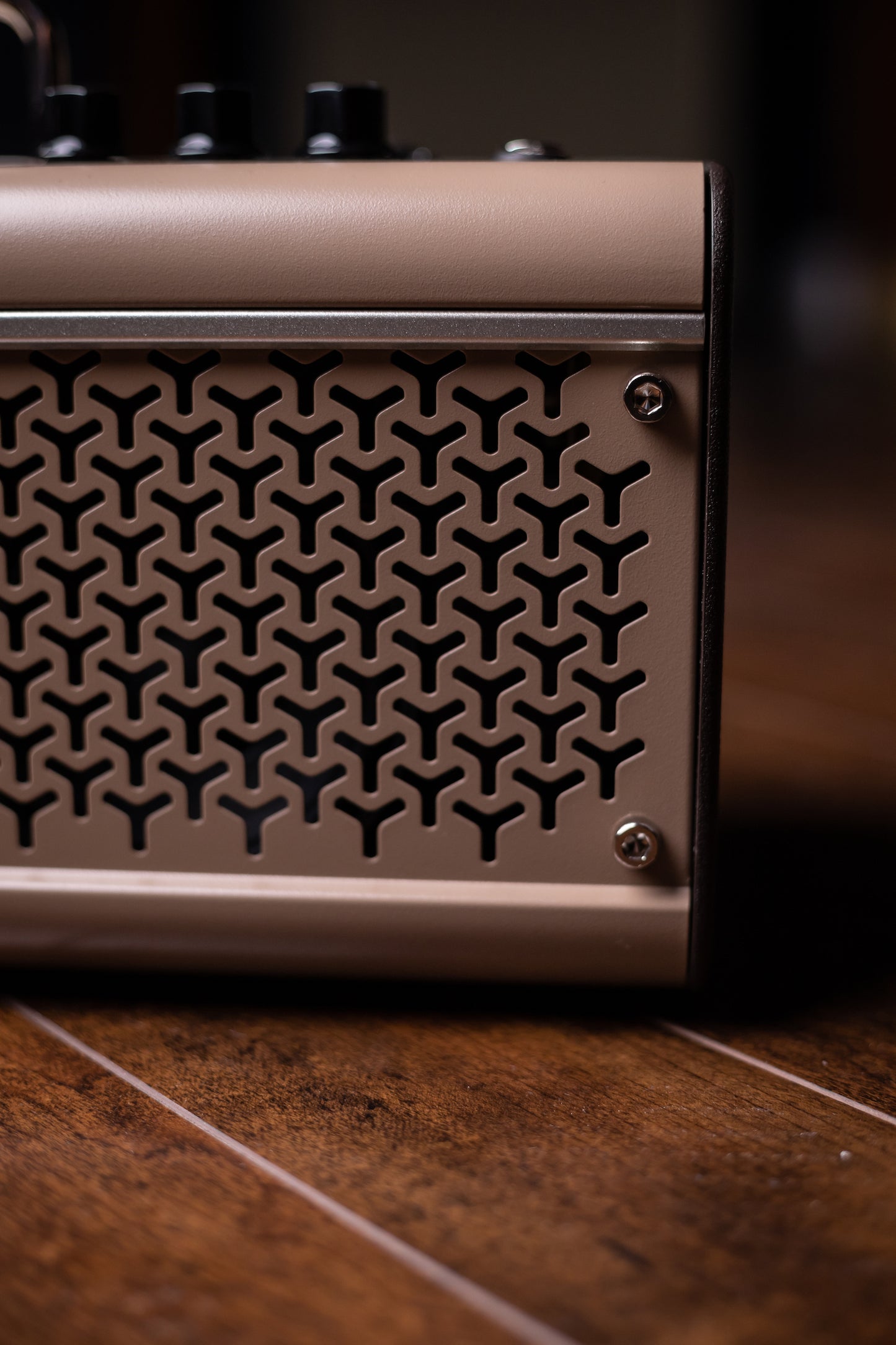 Yamaha THR30II Wireless Desktop Acoustic Amplifier with Bluetooth