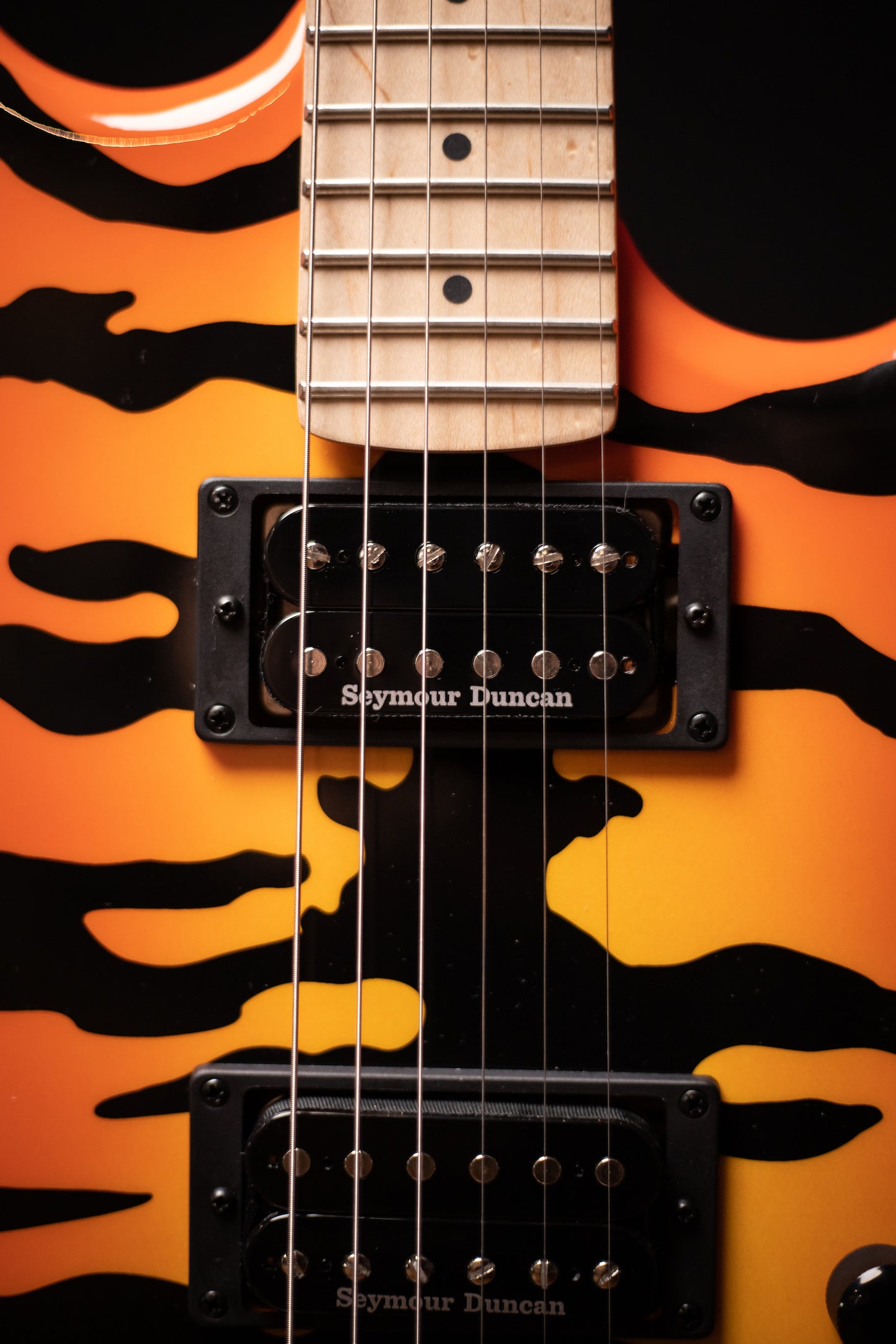 Kramer Pacer Vintage Electric Guitar with Black Hardware - Tiger Stripe