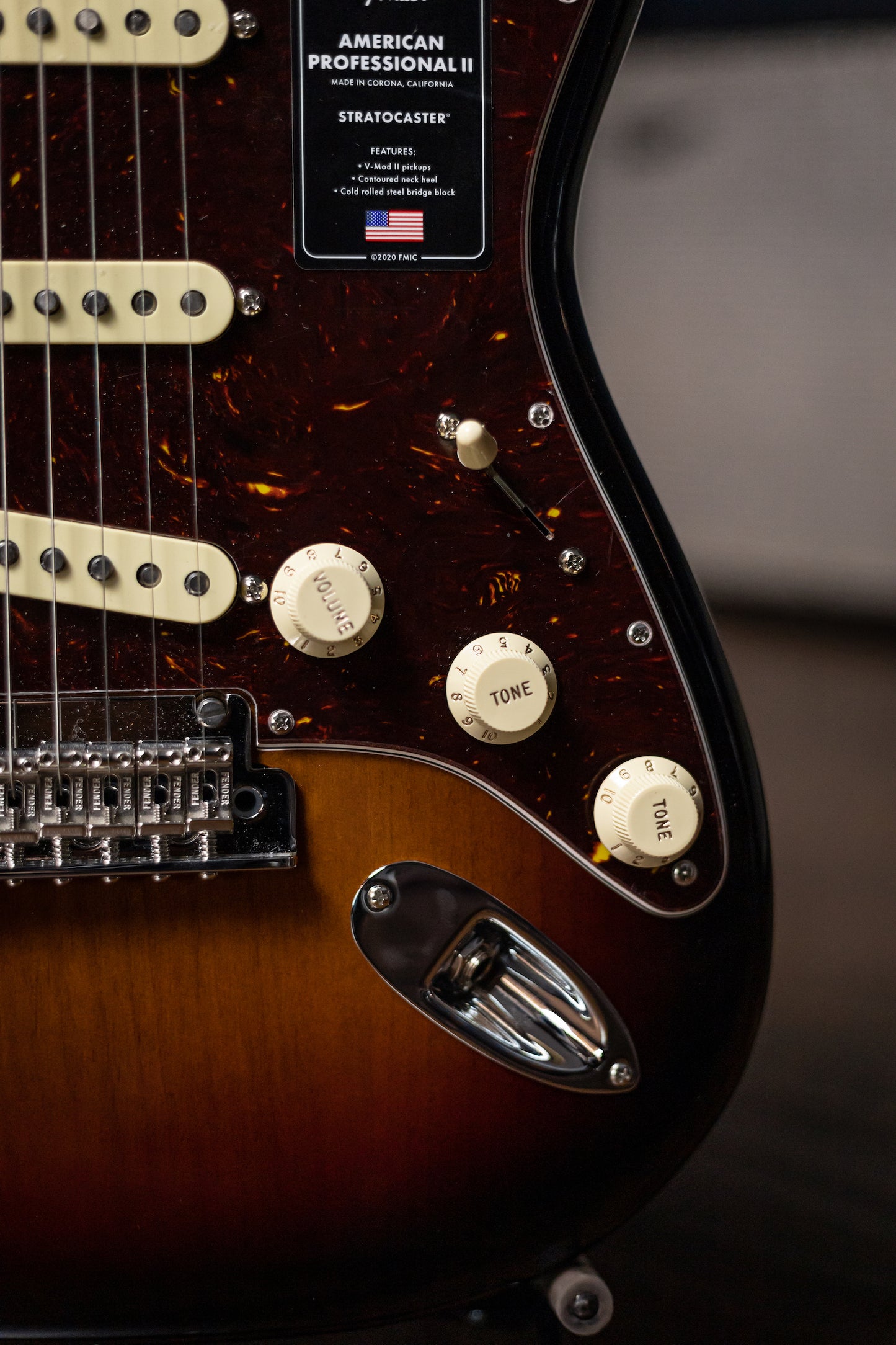 Fender American Professional II Stratocaster Rosewood Electric Guitar - 3-Tone Sunburst