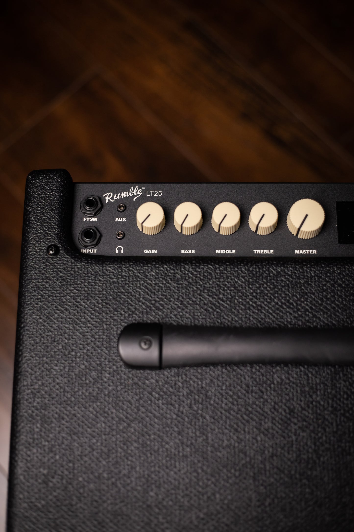 Fender Rumble LT25 Bass Combo Amp