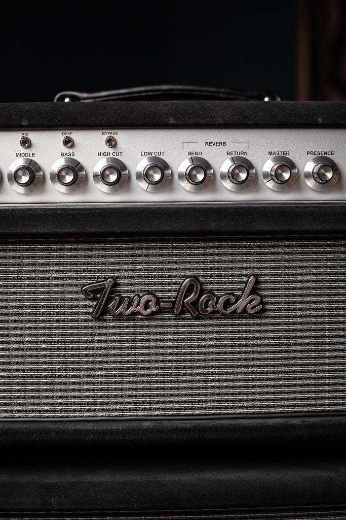 Two-Rock Silver Sterling Signature 100w Tube Head and Cabinet (SSS Width) - Black Suede, Silver Chassis, Silver Thread Grill, Silver Skirt Knobs