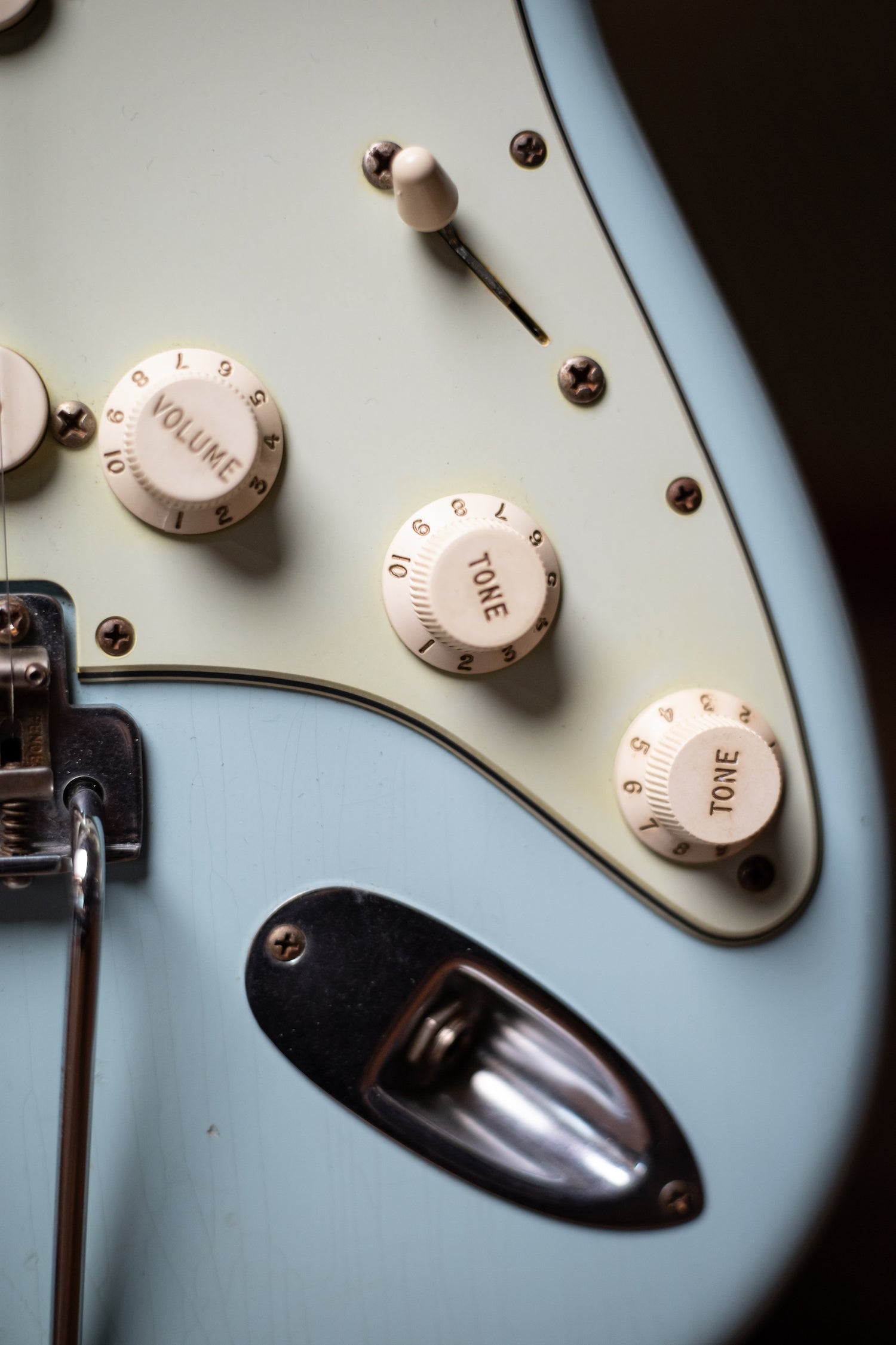 2012 Fender 1960 Stratocaster Relic Electric Guitar - Sonic Blue