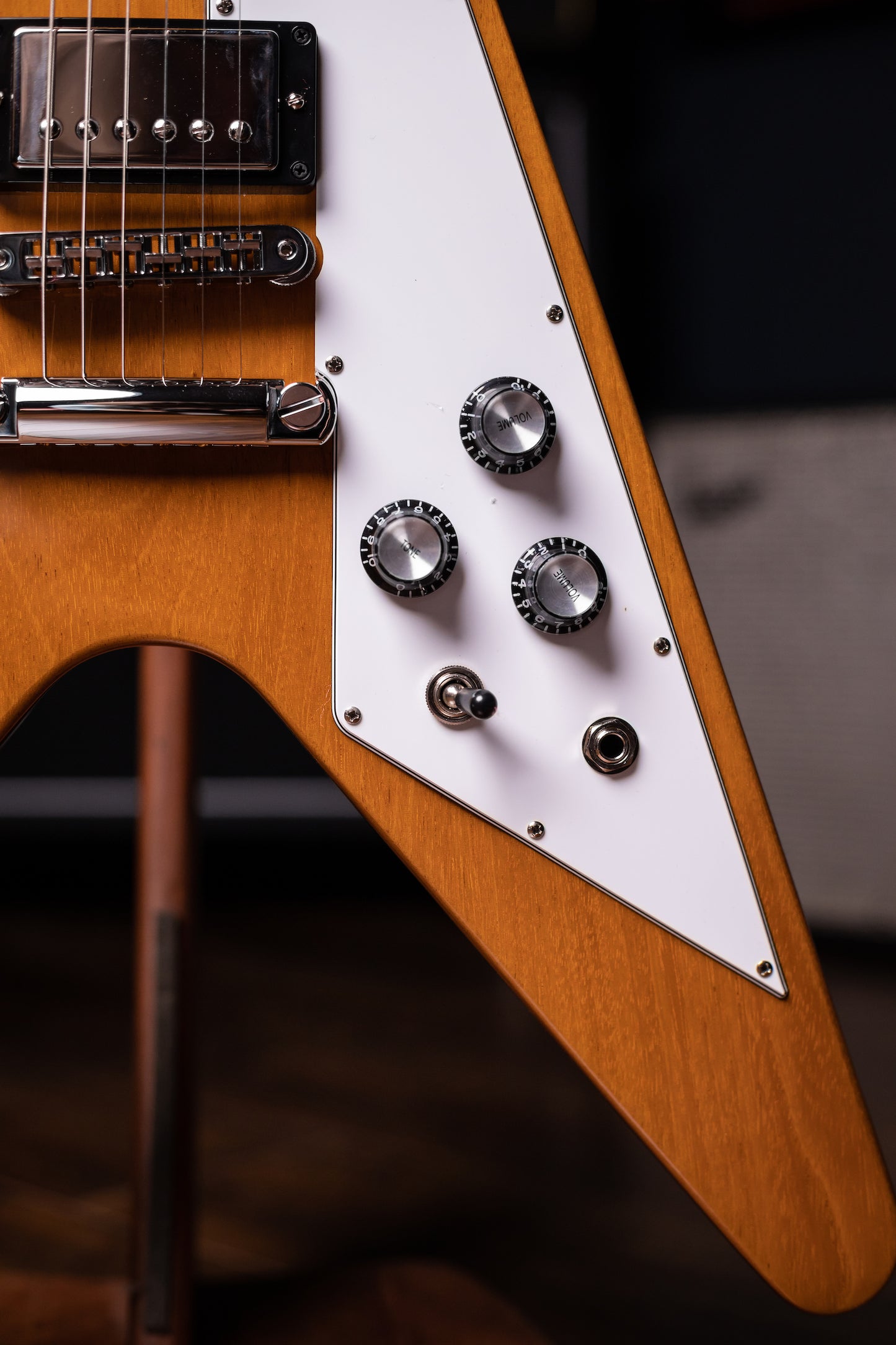 Gibson Flying V Electric Guitar - Antique Natural