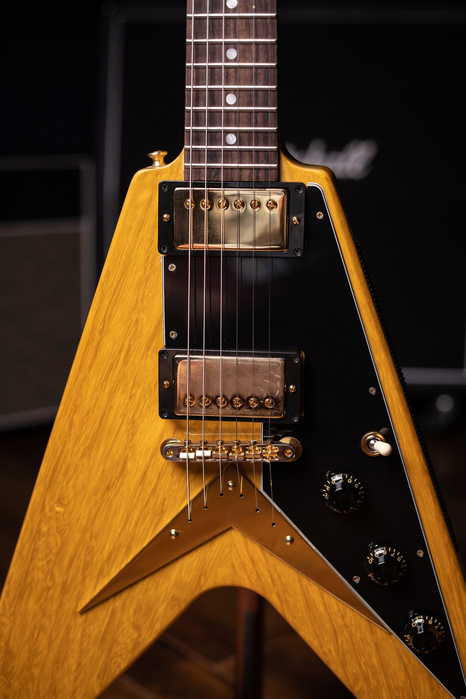 Gibson Custom Shop Korina Flying V Black Pickguard Electric Guitar - Natural