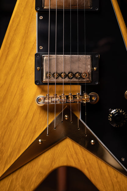 Gibson Custom Shop Korina Flying V Black Pickguard Electric Guitar - Natural